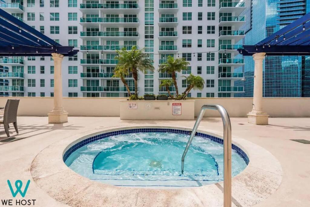 We Host - Amazing Condo Brickell With Ocean-Pool View Miami Ngoại thất bức ảnh